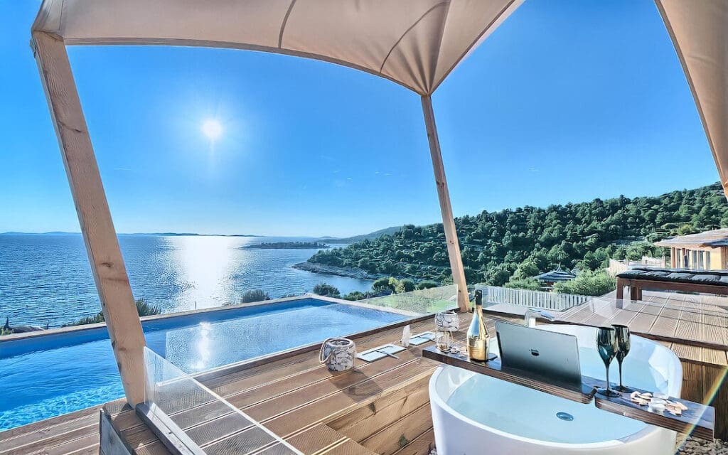 Luksus-glamping i Kroatien på Golden Haven Luxe Glamp Resort